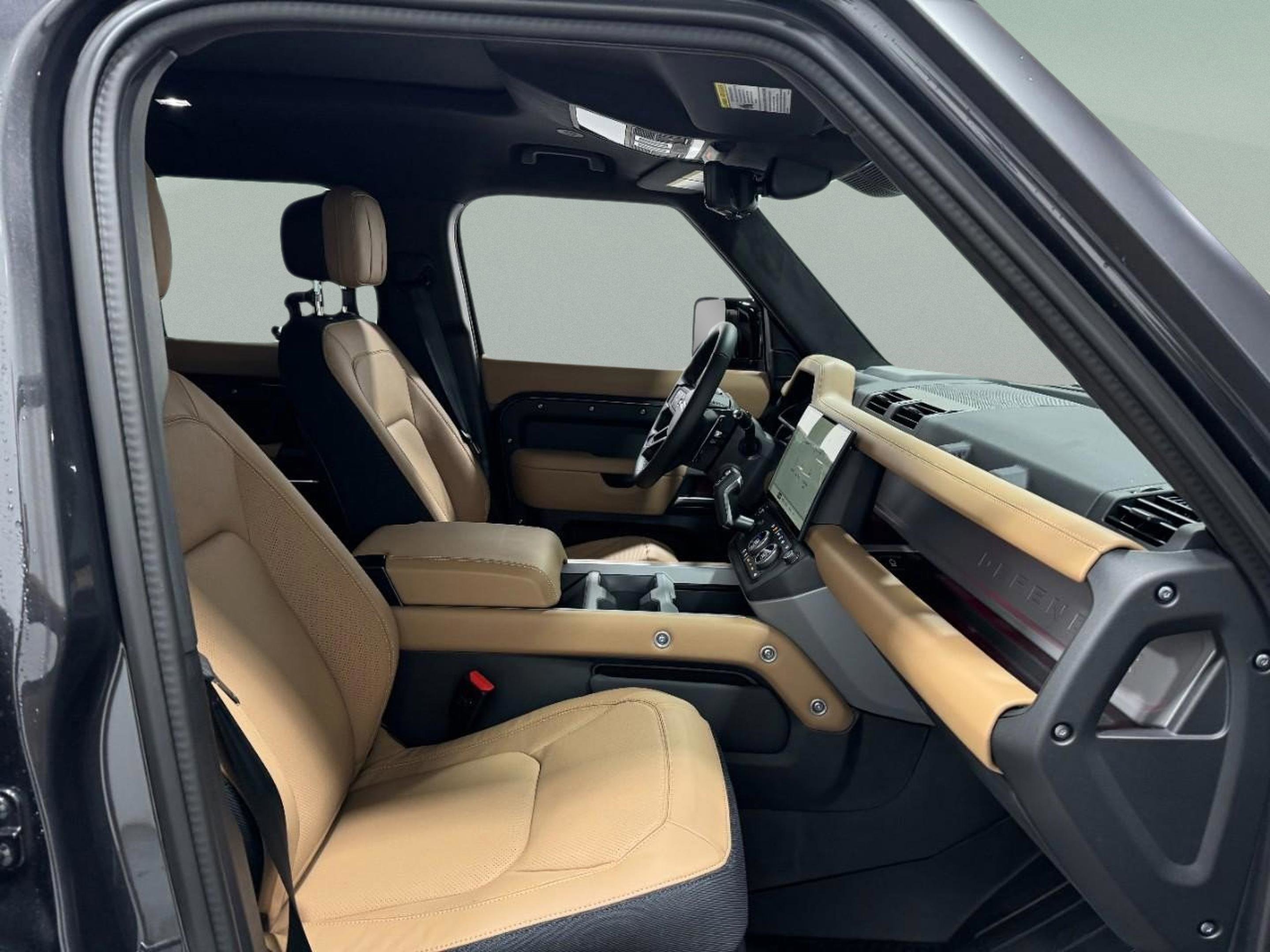 New 2026 Land Rover Defender 110 V8 image 19
