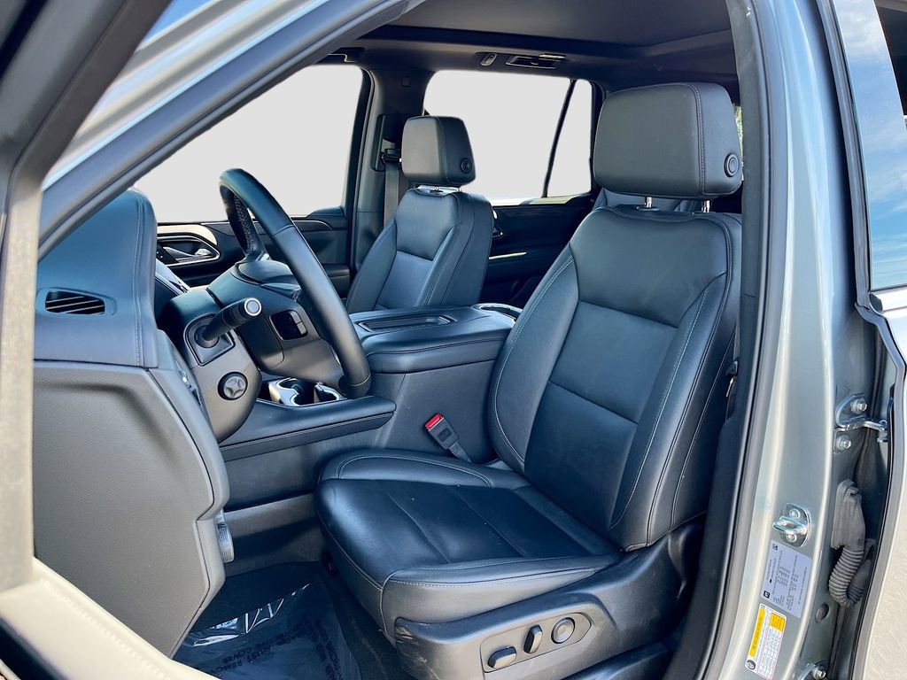 Used 2024 Chevrolet Tahoe LT w/ LT Signature Package image 22