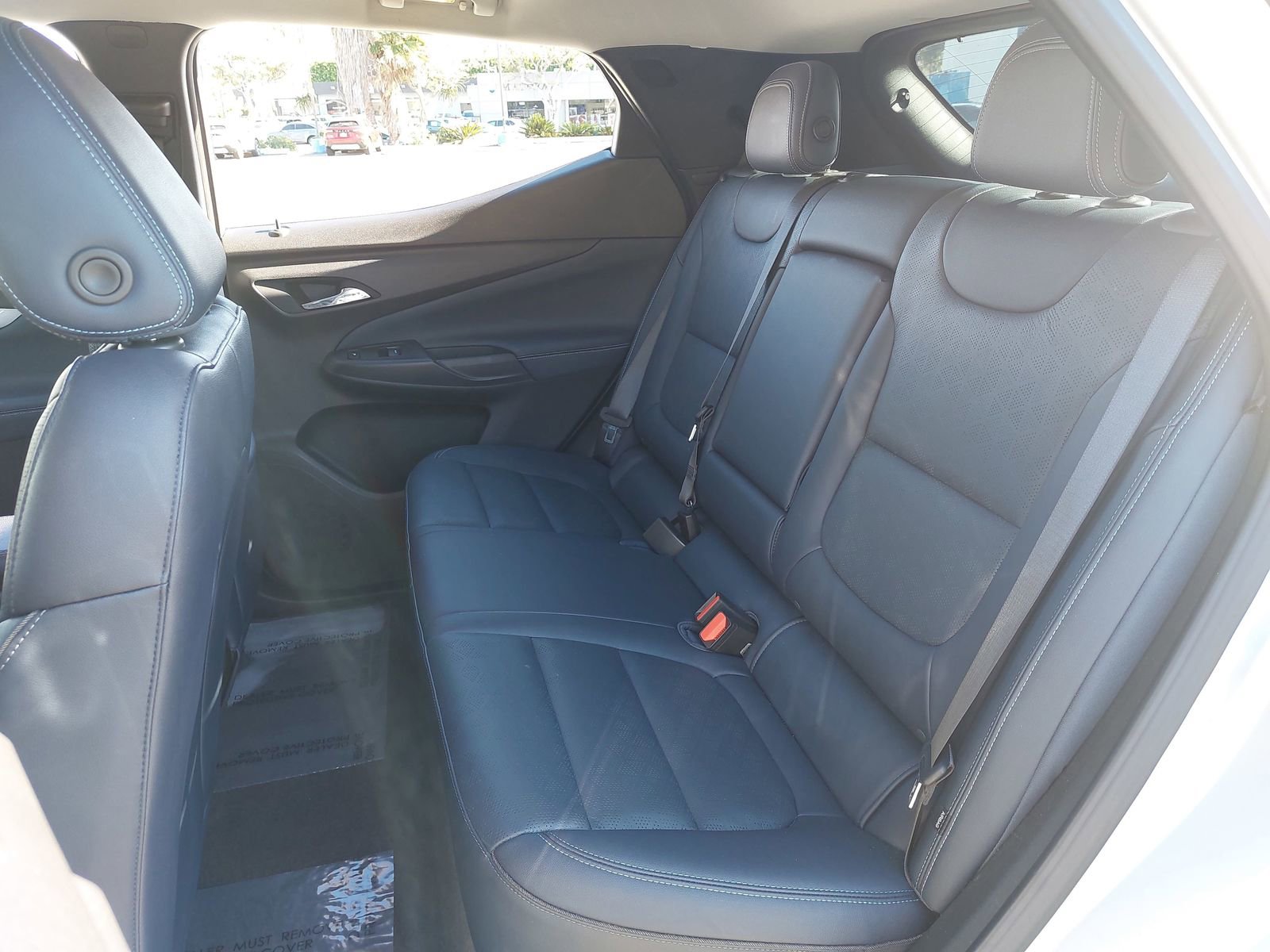 Used 2022 Chevrolet Bolt EUV Premier w/ Sun & Sound Package image 13