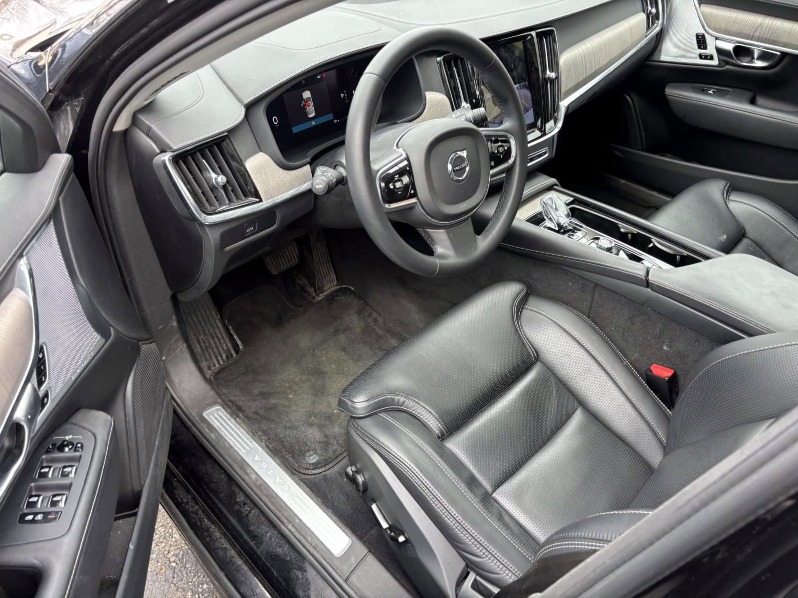 Used 2023 Volvo S90 B6 Ultimate w/ Lounge Package AWD/4WD image 22
