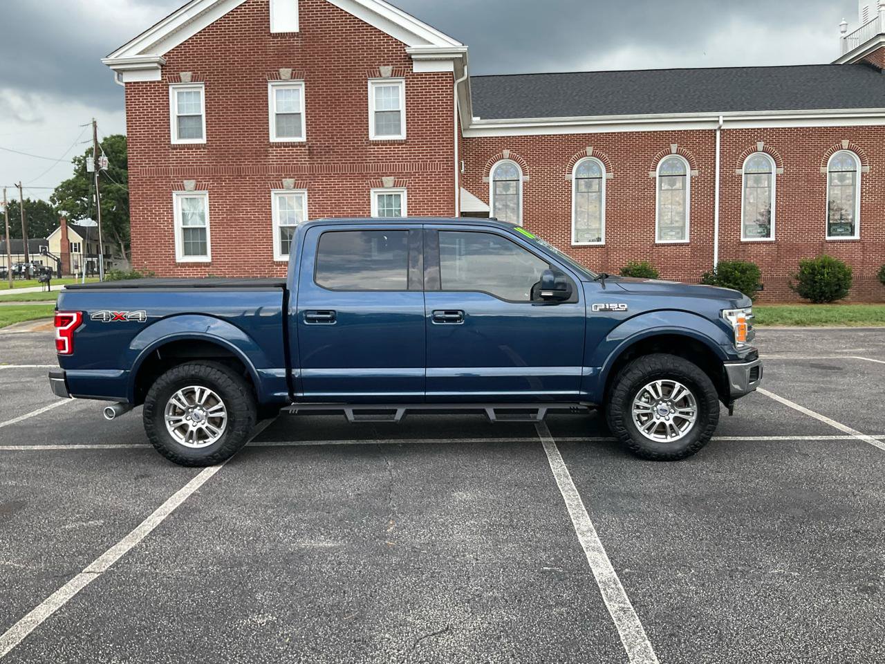 Used 2018 Ford F150 Lariat w/ Max Trailer Tow Package AWD/4WD image 4