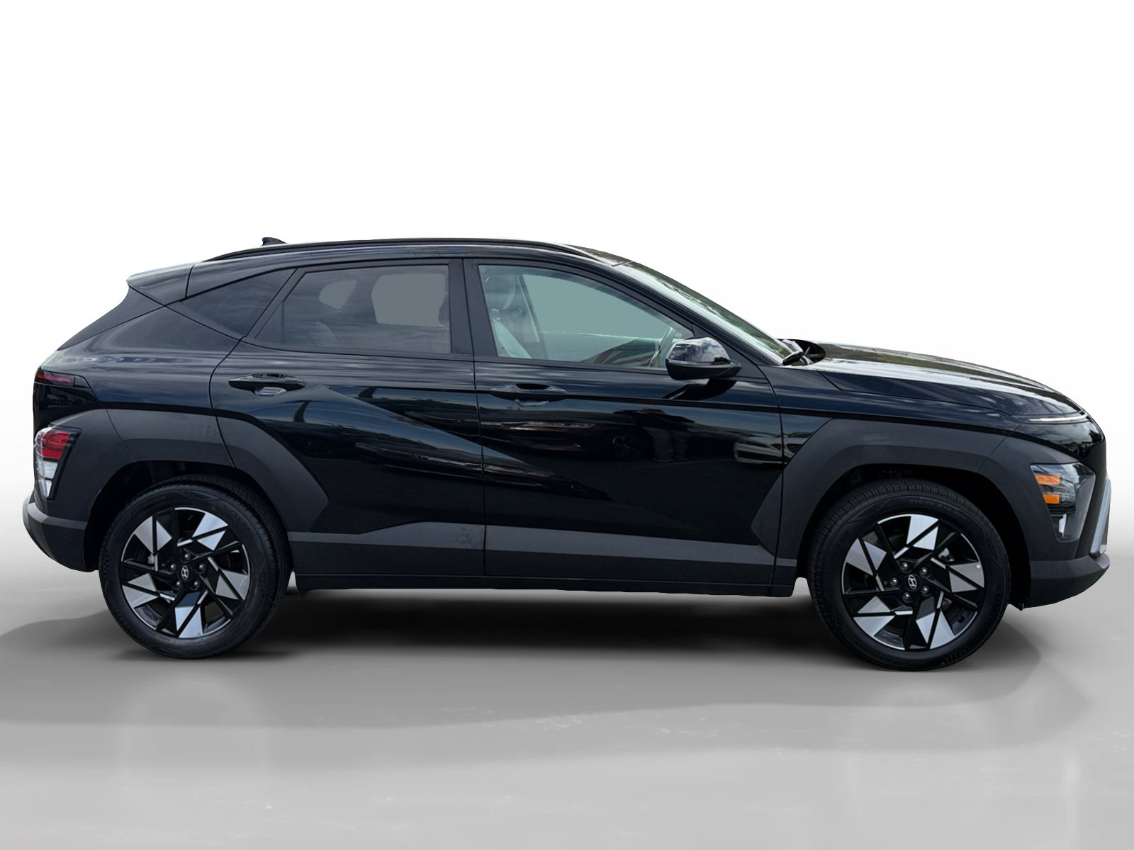 Certified 2025 Hyundai Kona SEL FWD image 6