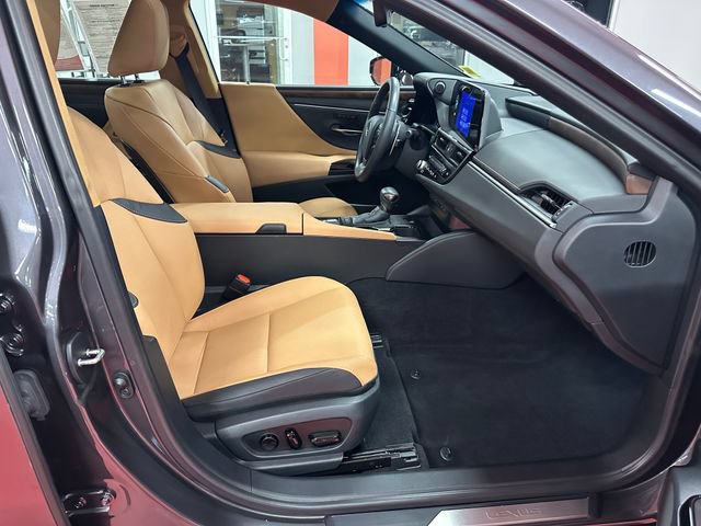Used 2023 Lexus ES 350 w/ Premium Package FWD image 16