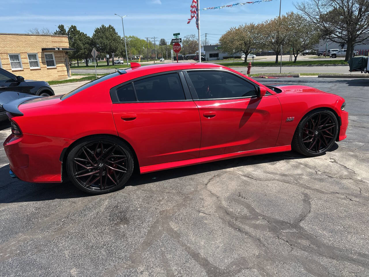 Used 2018 Dodge Charger R/T Scat Pack w/ Driver Confidence Group RWD image 6
