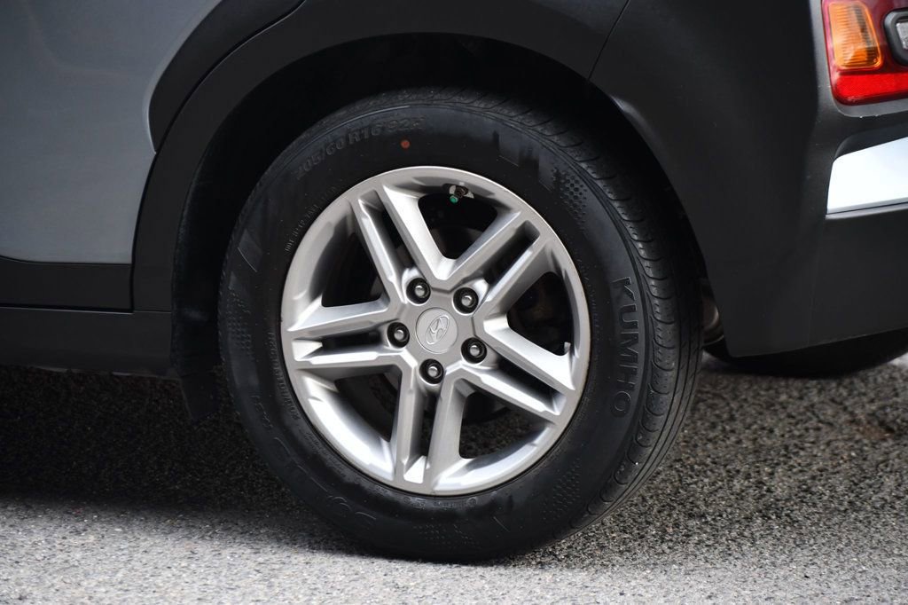 Used 2019 Hyundai Kona SE w/ Cargo Package image 8