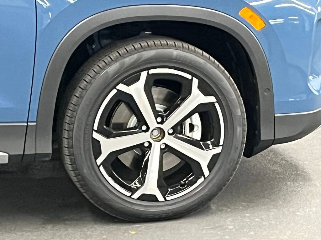 New 2026 Volkswagen Tiguan SE image 41