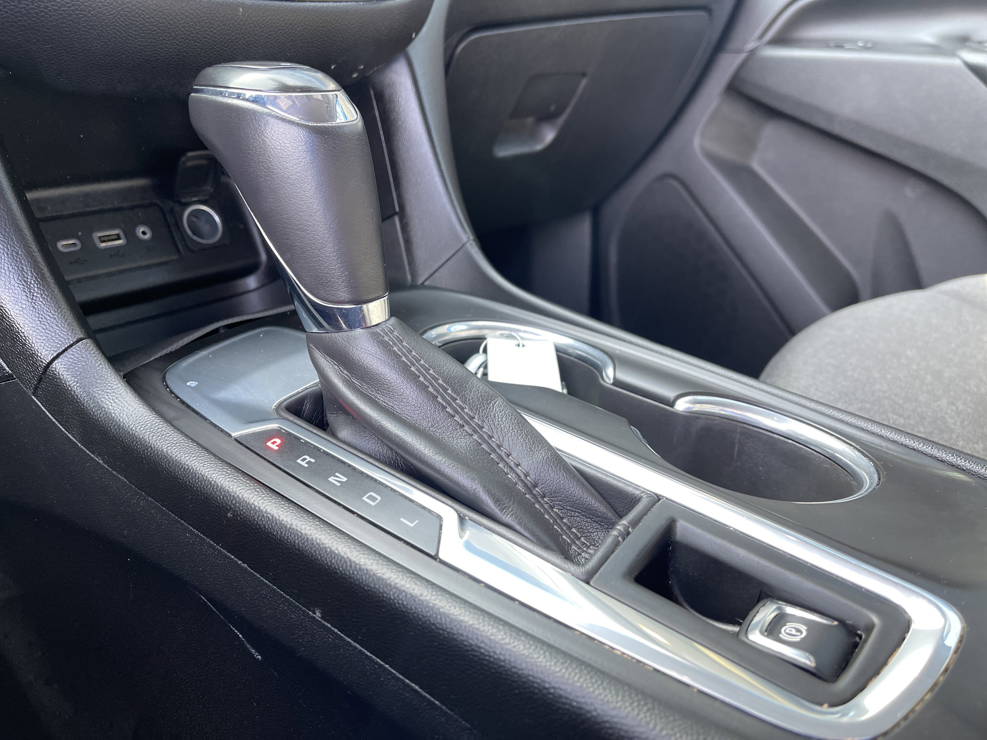 Used 2019 Chevrolet Equinox LT image 31