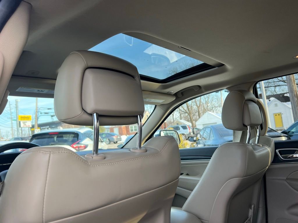 Used 2020 Jeep Grand Cherokee Limited image 21