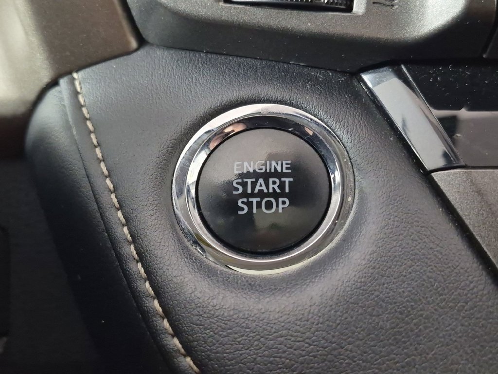 Used 2015 Toyota RAV4 Limited AWD/4WD image 27