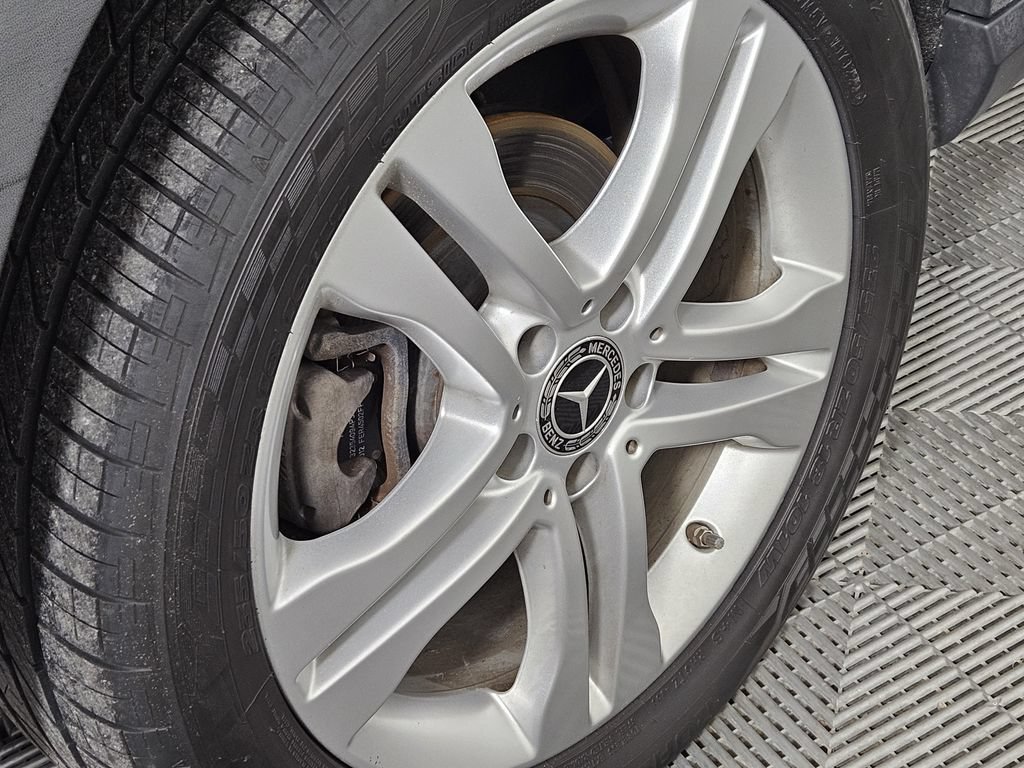 Used 2020 Mercedes-Benz GLA 250 4MATIC w/ Premium Package image 5