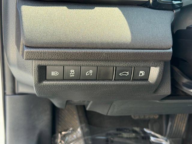 Used 2025 Toyota Camry LE FWD image 21