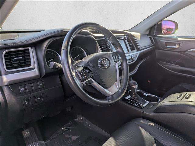 Used 2019 Toyota Highlander Limited image 10