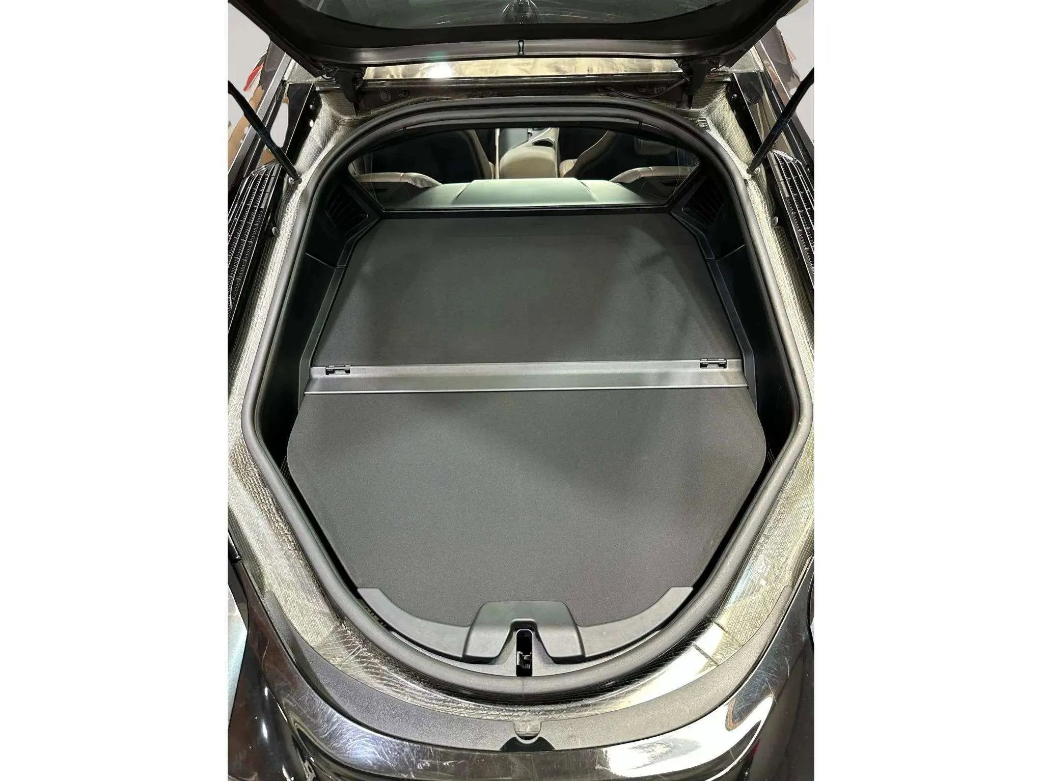 Used 2016 BMW i8 image 45