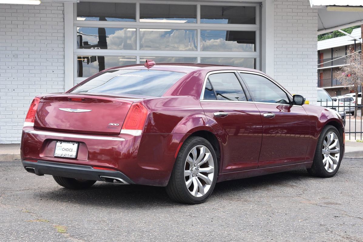 Used 2018 Chrysler 300 Limited image 7