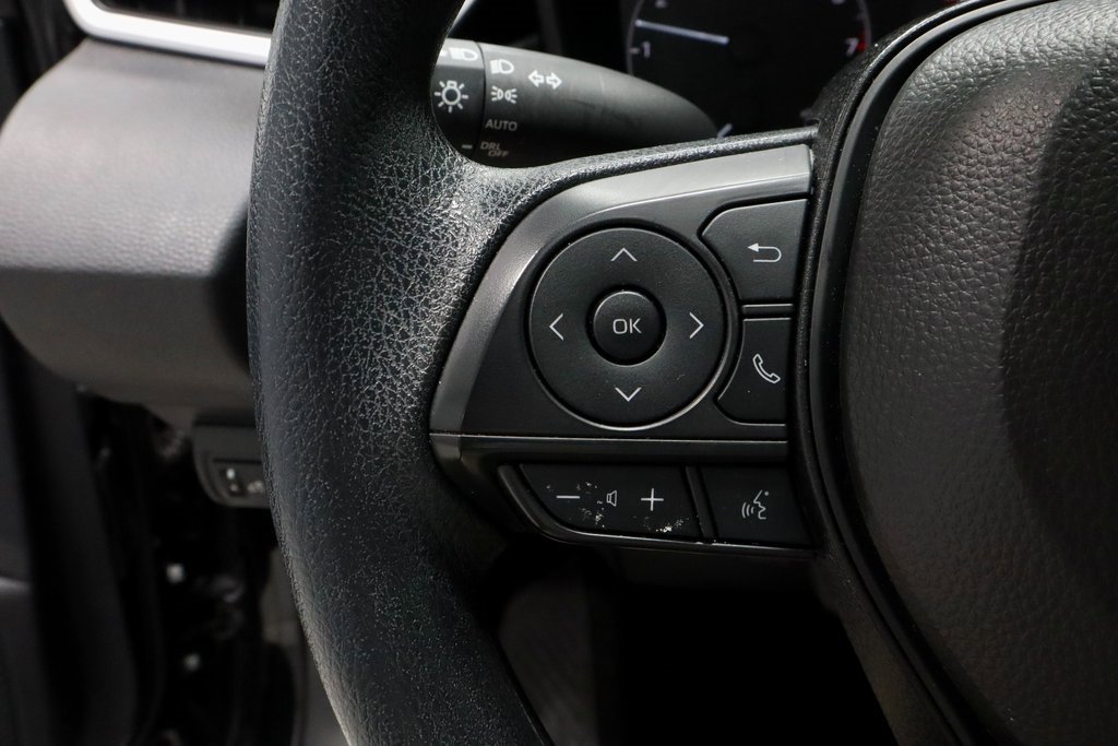 Used 2025 Toyota Corolla LE image 26