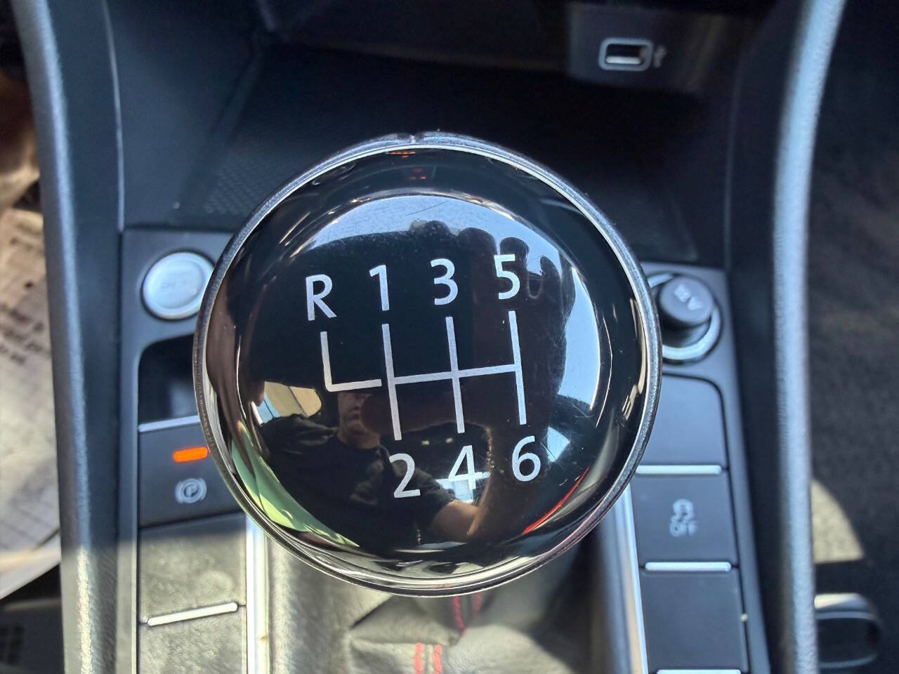 Used 2019 Volkswagen Jetta GLI Autobahn FWD image 38