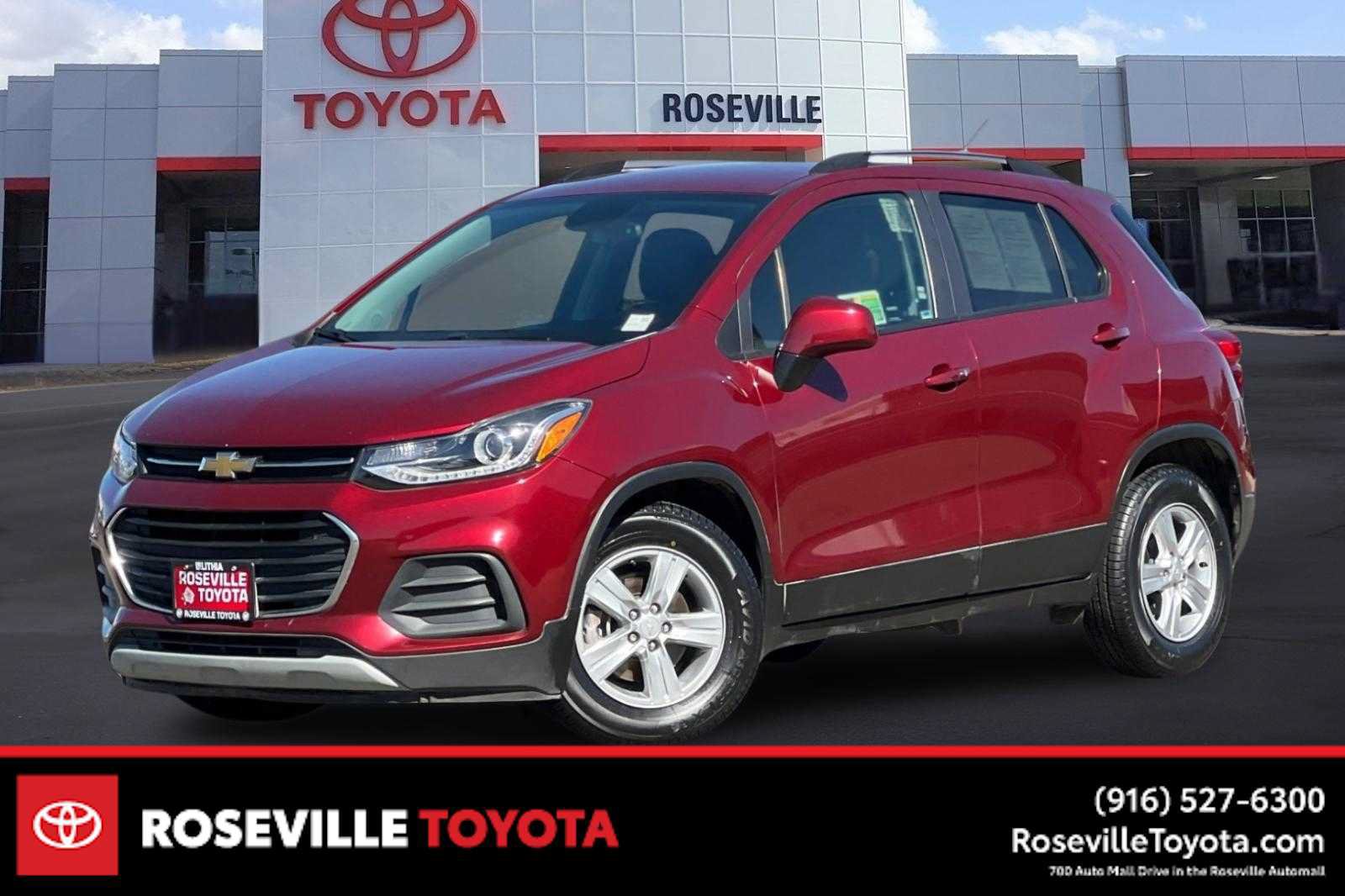 Used 2022 Chevrolet Trax LT w/ LT Convenience Package FWD image 1