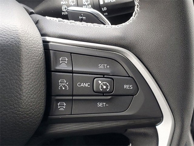 New 2025 Jeep Grand Cherokee L Altitude image 24