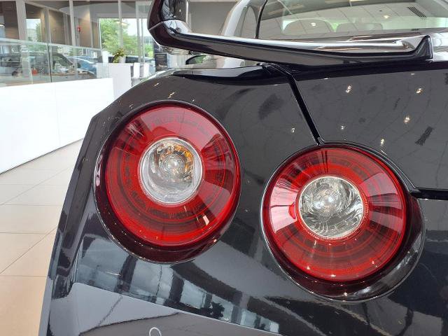 Certified 2024 Nissan GT-R w/ T-Spec Takumi Edition image 11