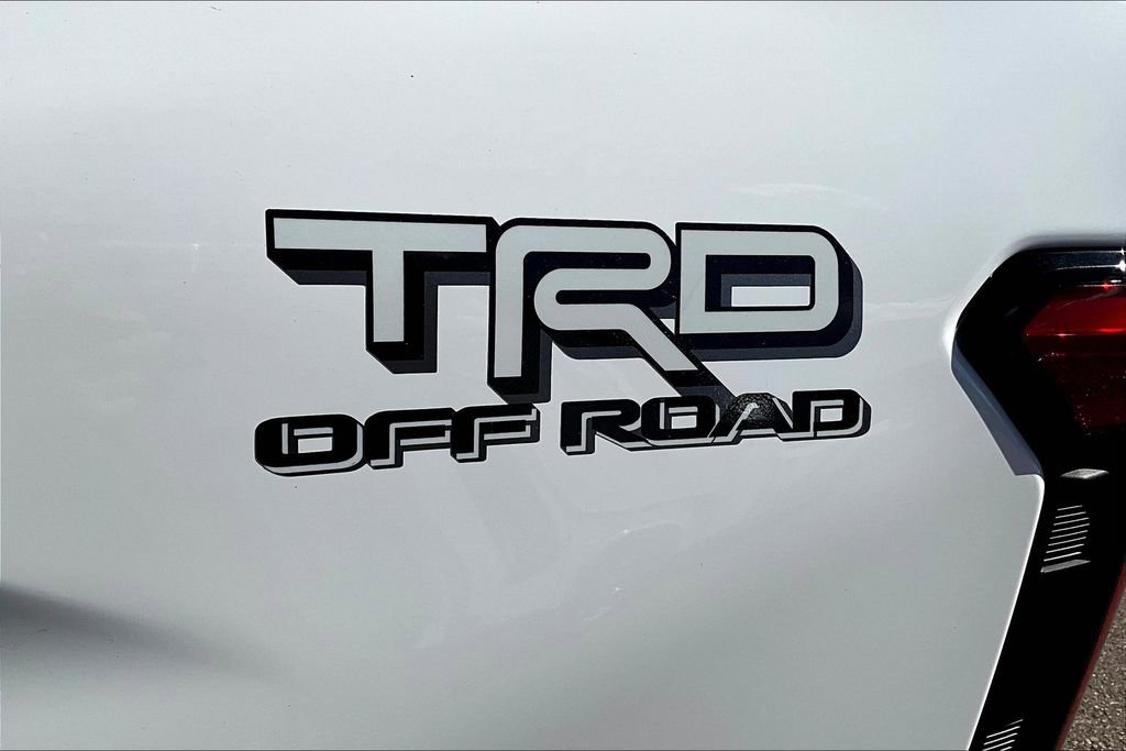 Used 2024 Toyota Tacoma TRD Off-Road image 34