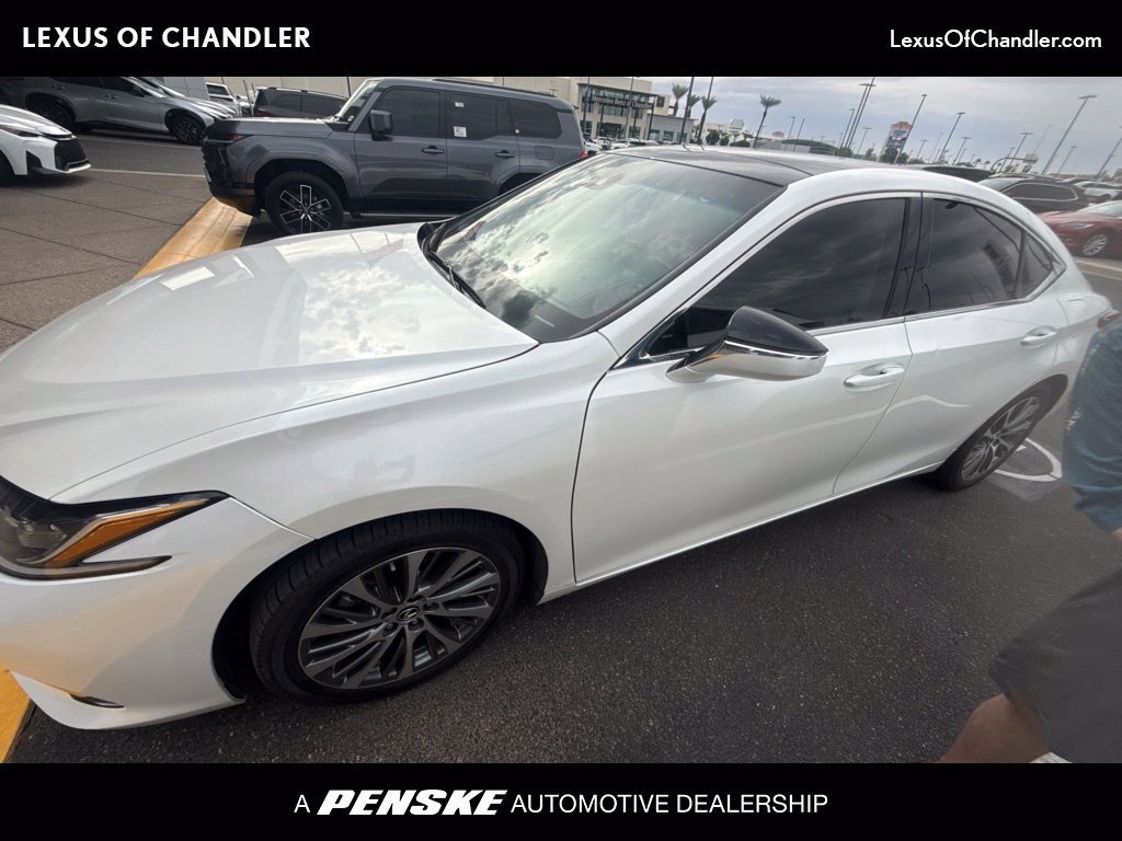 Used 2019 Lexus ES 350 w/ Premium Package FWD image 1
