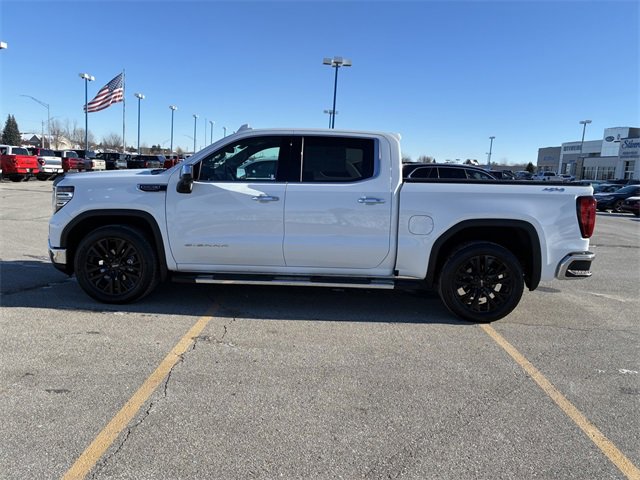 Used 2022 GMC Sierra 1500 SLT w/ SLT Convenience Package image 7