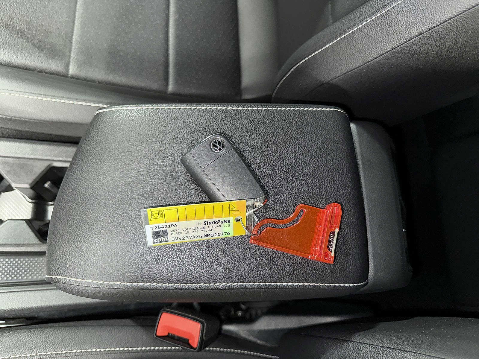 Used 2021 Volkswagen Tiguan SE w/ Panoramic Sunroof Package image 34