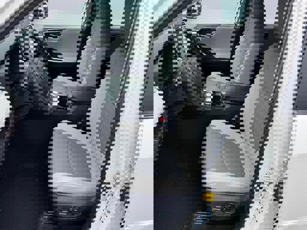 Used 2022 Toyota RAV4 Limited w/ Limited Grade Weather Package image 7