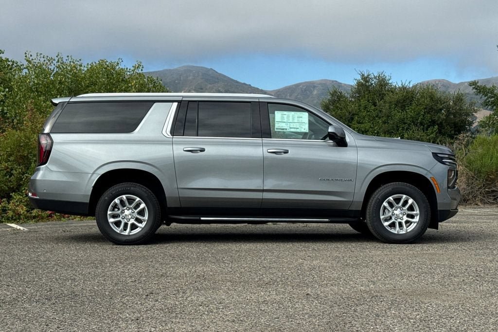 New 2026 Chevrolet Suburban LS RWD image 3
