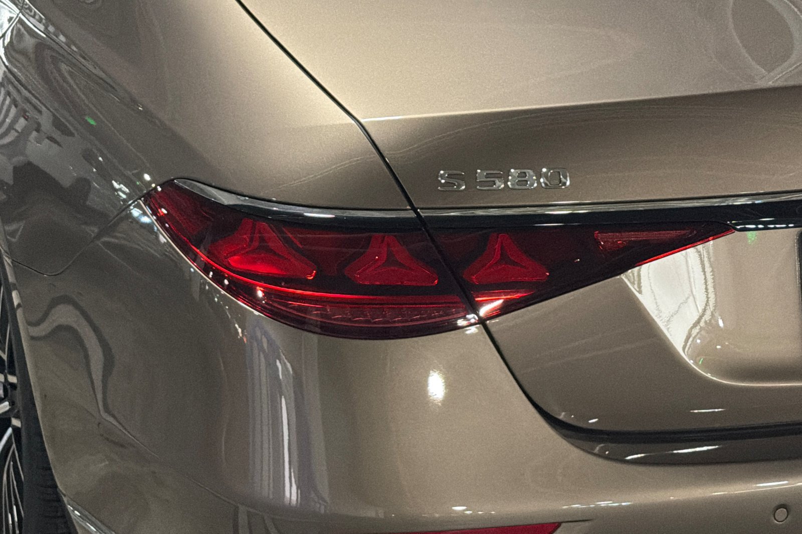 New 2027 Mercedes-Benz S 580 4MATIC Sedan image 25