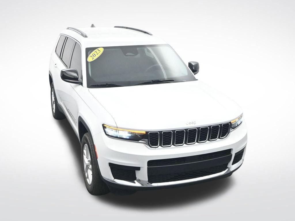Used 2023 Jeep Grand Cherokee L Laredo image 25