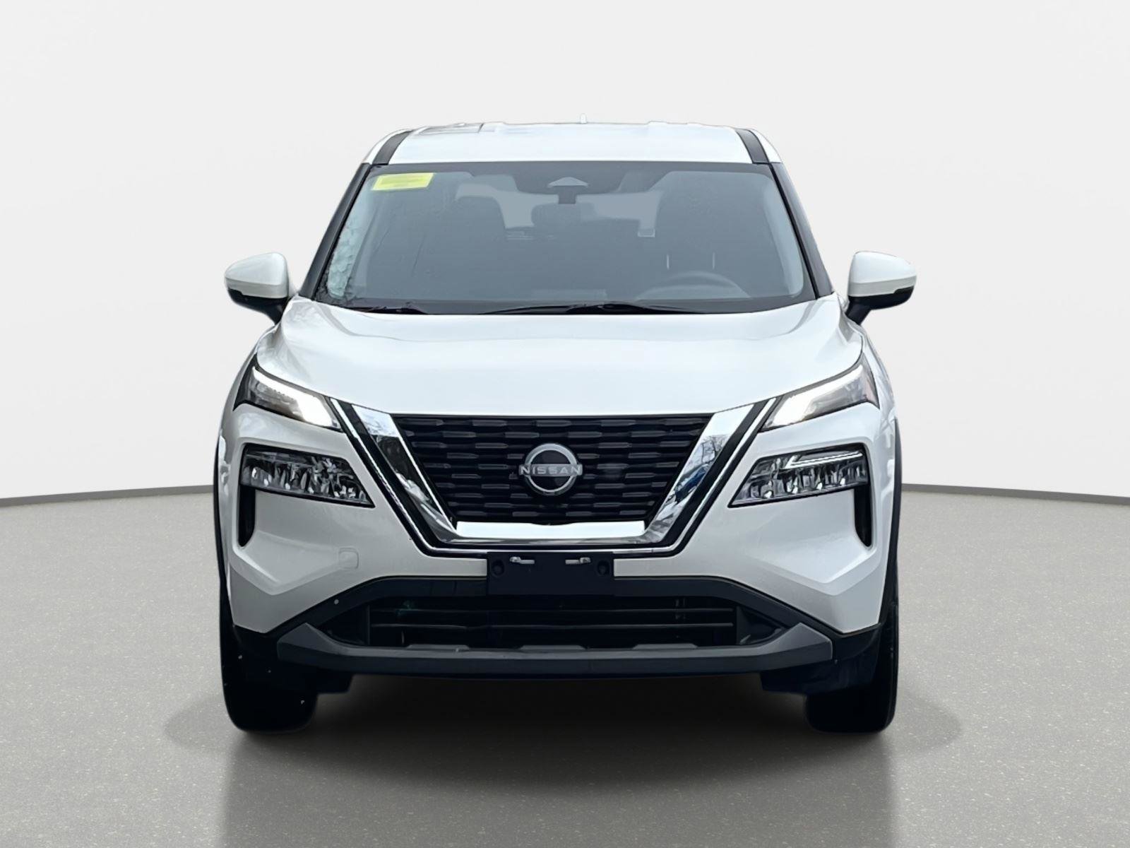 Certified 2023 Nissan Rogue SV image 2