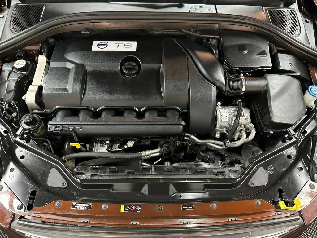 Used 2015 Volvo XC60 T6 AWD/4WD image 37