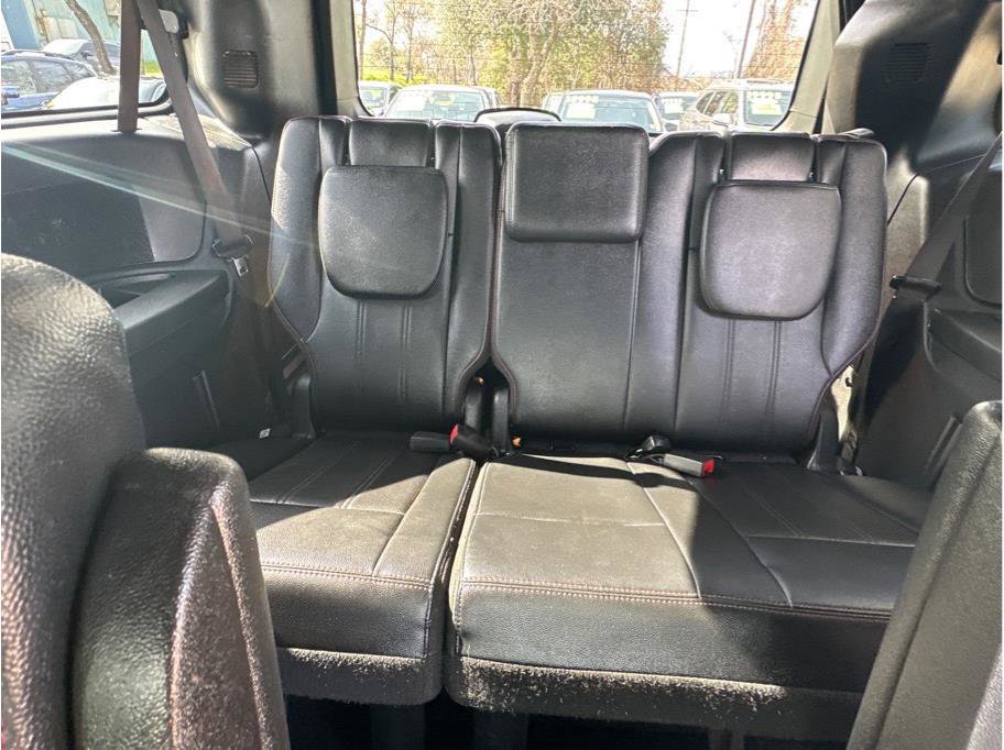 Used 2019 Dodge Grand Caravan GT image 20