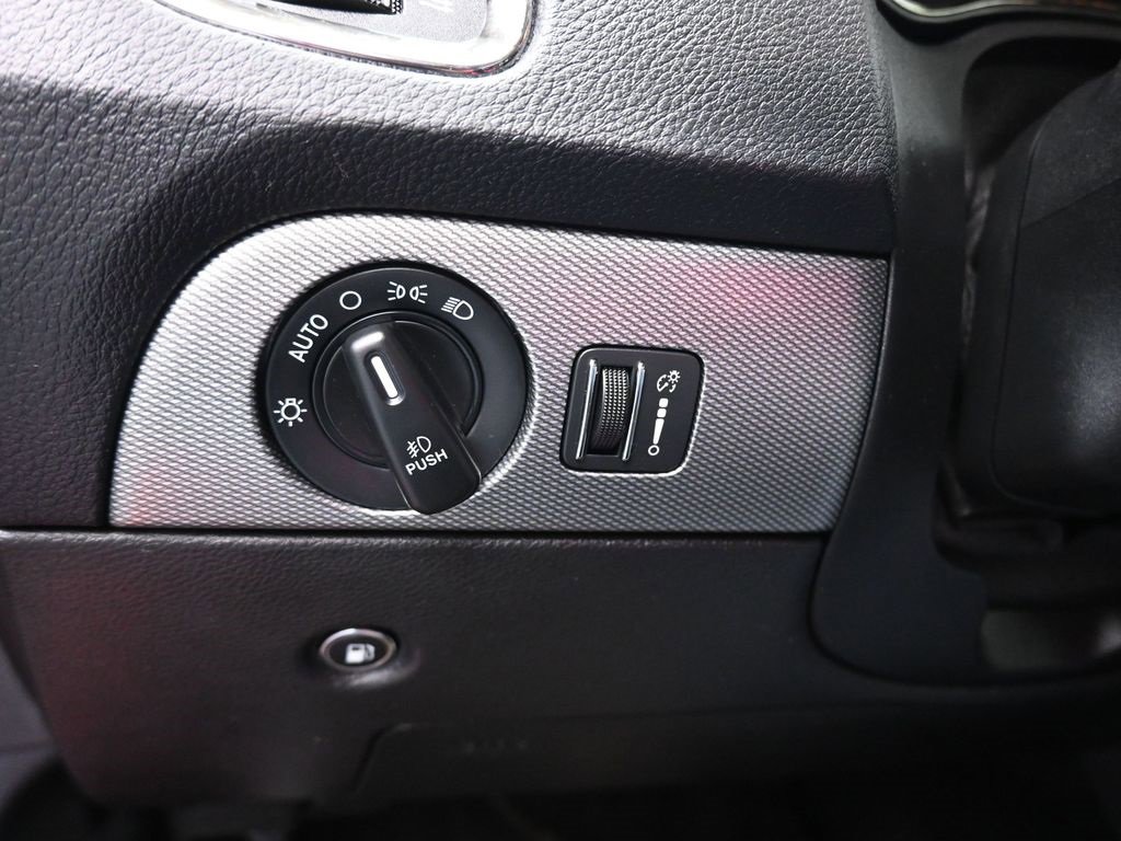 Used 2019 Dodge Durango GT image 27