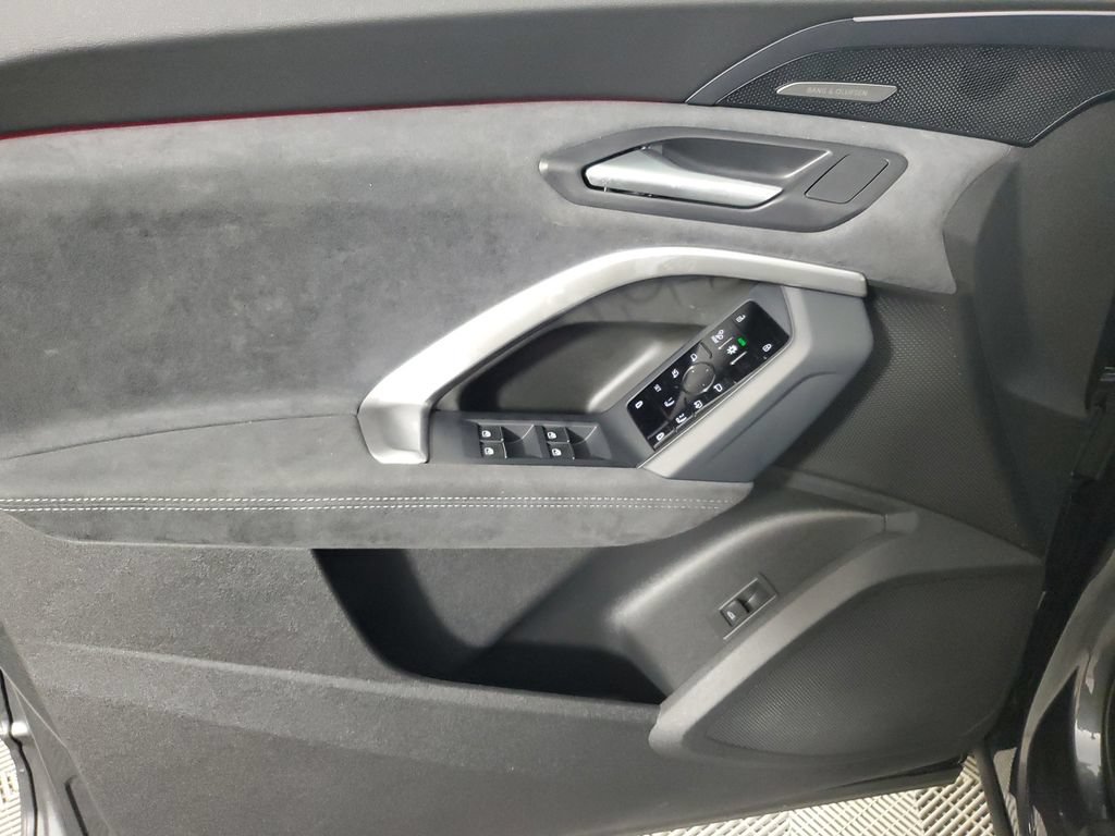 New 2026 Audi SQ5 Premium Plus AWD/4WD image 18