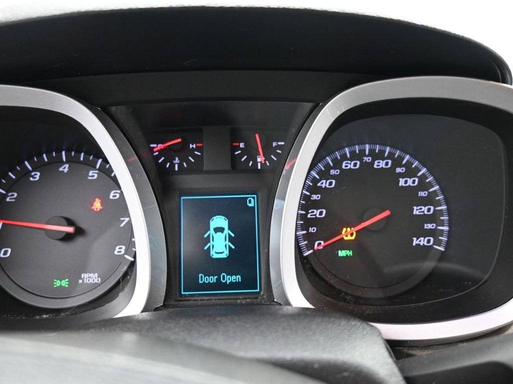 Used 2017 Chevrolet Equinox LT image 19