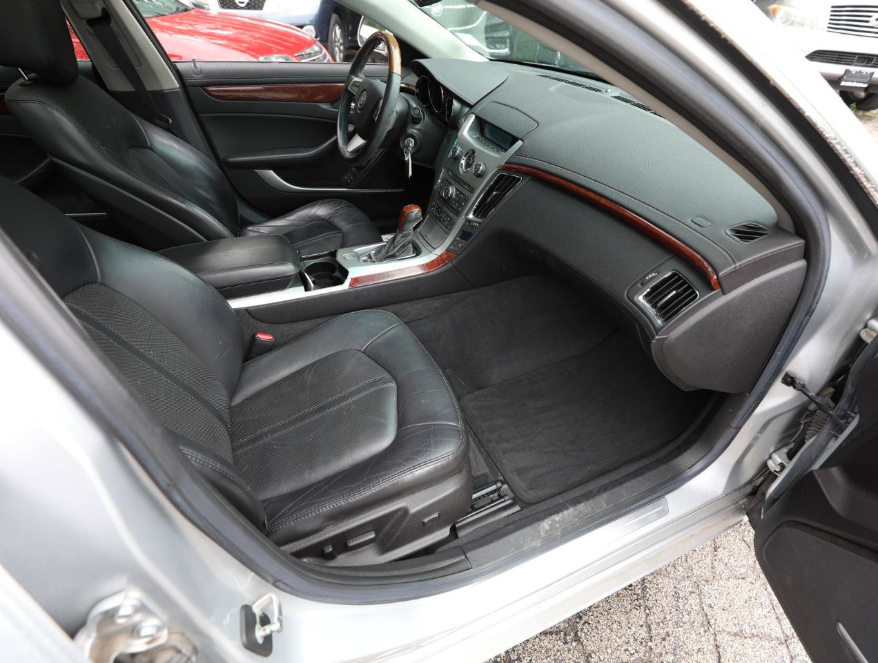 Used 2009 Cadillac CTS 3.6 AWD w/ Wood Trim Package image 10