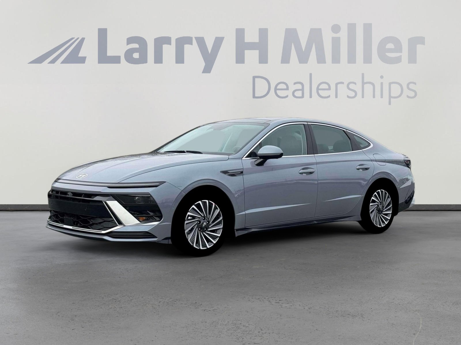 New 2026 Hyundai Sonata Limited FWD image 2