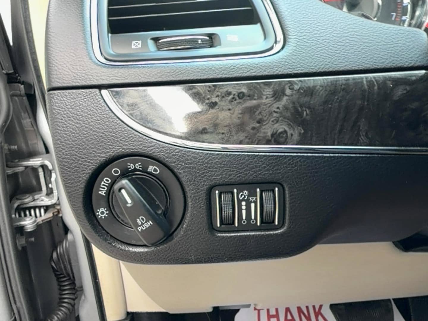 Used 2014 Chrysler Town & Country Touring-L w/ Driver Convenience Group FWD image 14