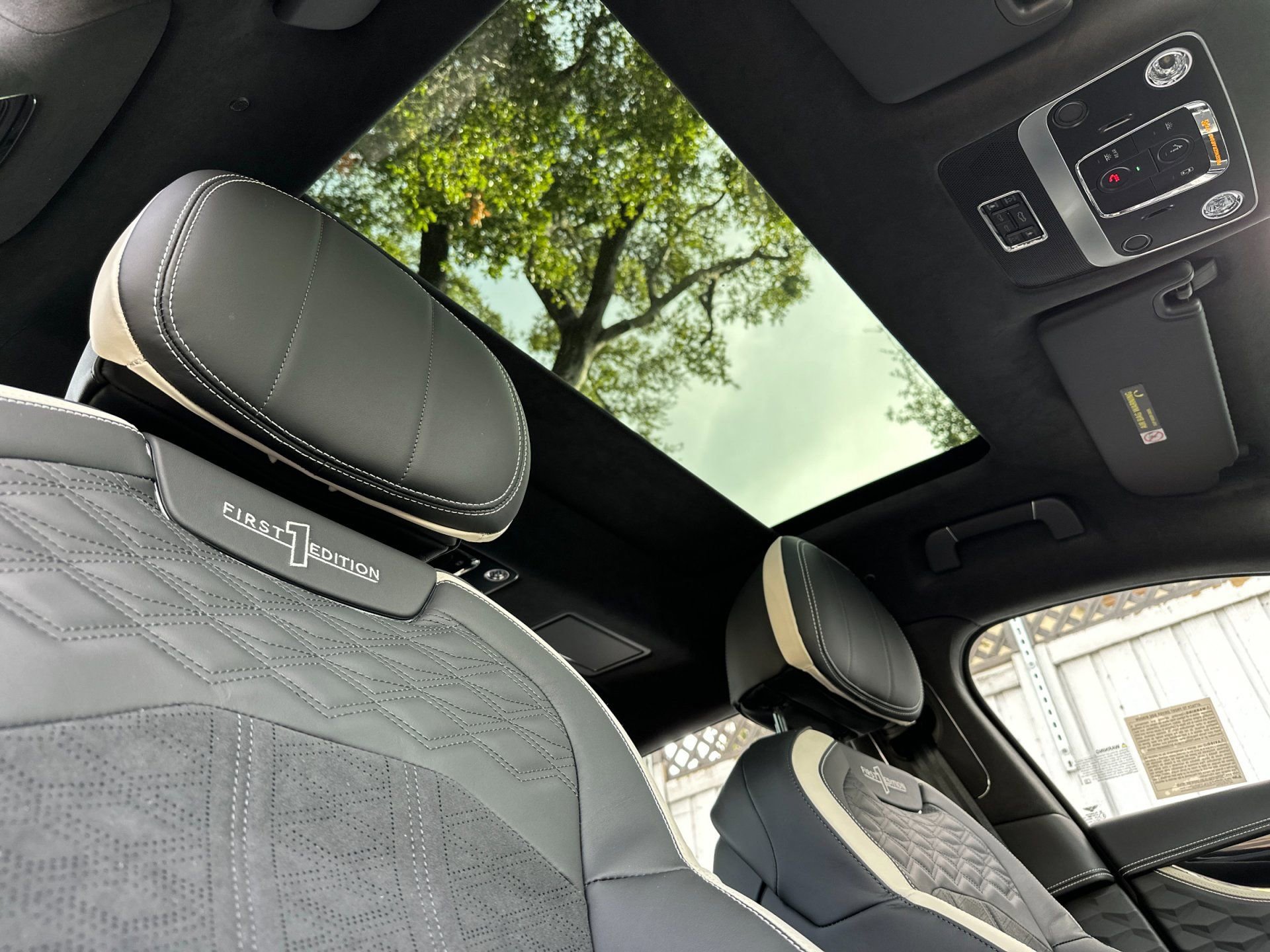 New 2025 Bentley Flying Spur Plug-In Hybrid AWD/4WD image 19