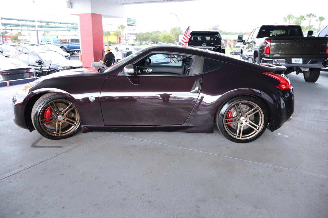 Used 2015 Nissan 370Z Coupe RWD image 10