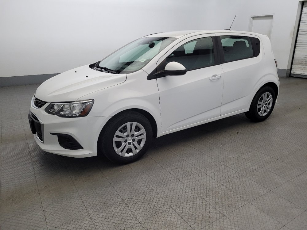 Used 2020 Chevrolet Sonic LT image 2