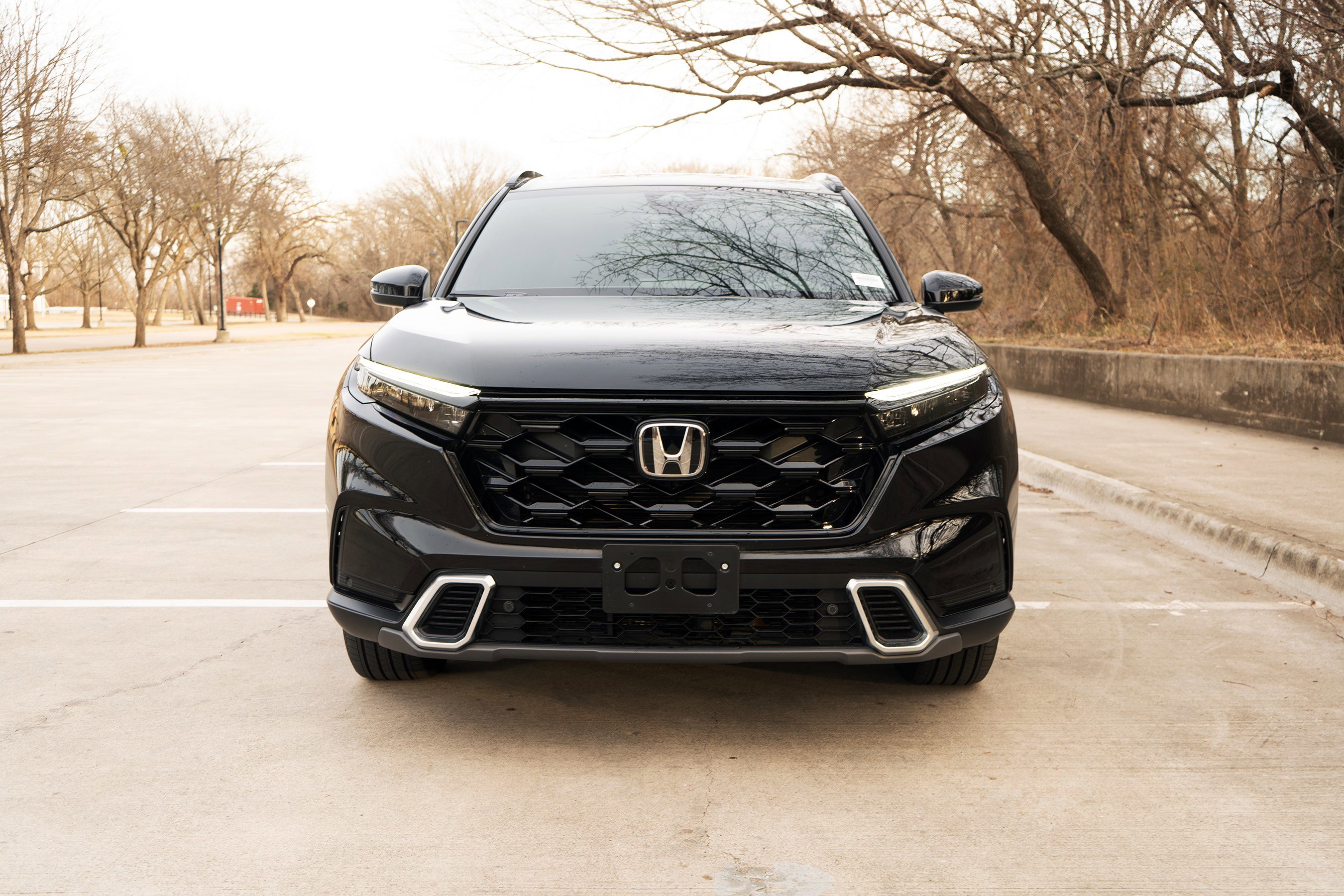 Certified 2025 Honda CR-V Sport Touring image 3