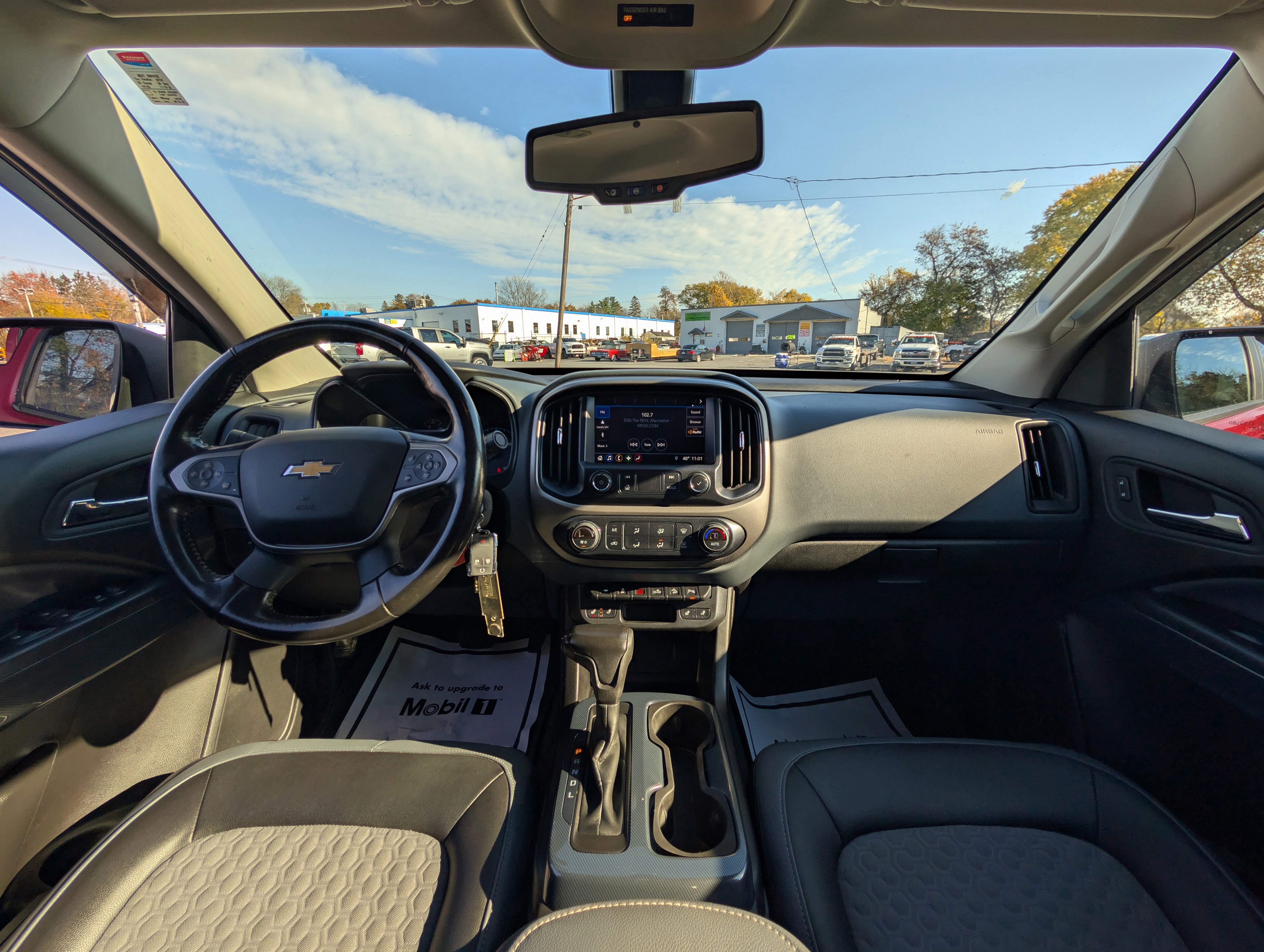 Used 2020 Chevrolet Colorado Z71 image 2