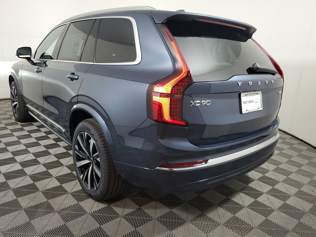 New 2026 Volvo XC90 T8 Core w/ Protection Package AWD/4WD image 4