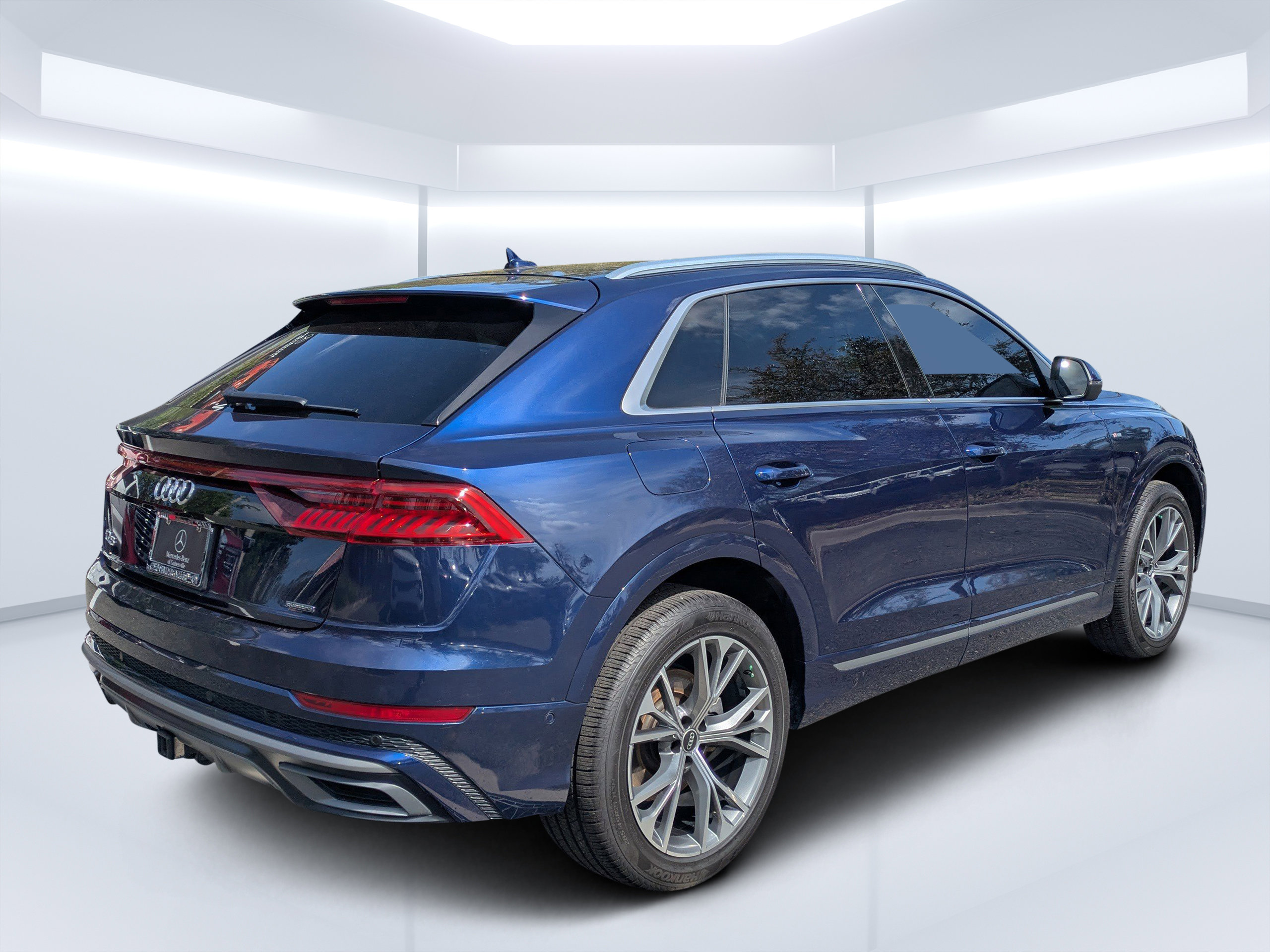 Used 2021 Audi Q8 Premium Plus w/ Premium Plus Package AWD/4WD image 3