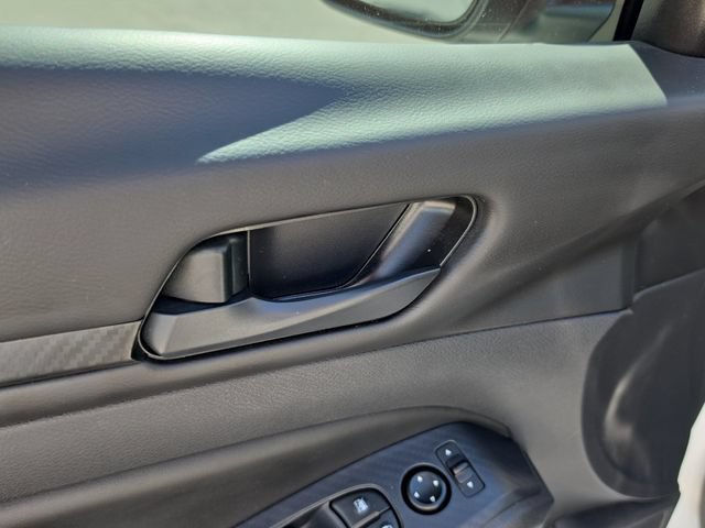 Certified 2025 Nissan Altima 2.5 S FWD image 18