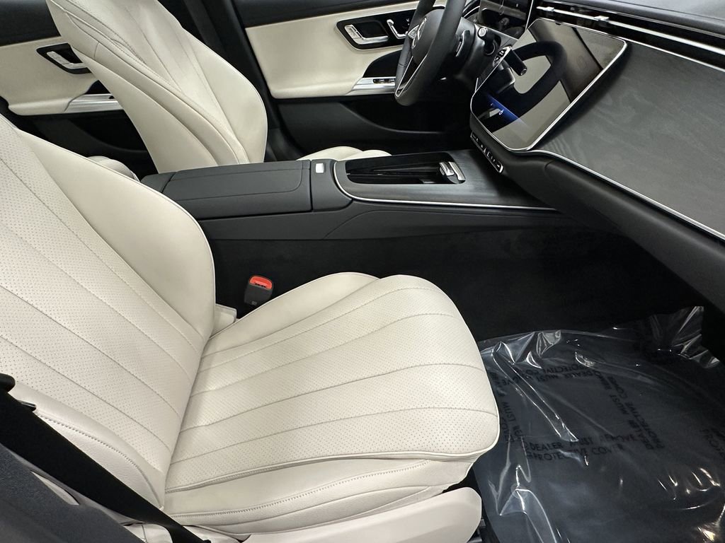 New 2026 Mercedes-Benz E 350 4MATIC Sedan image 16