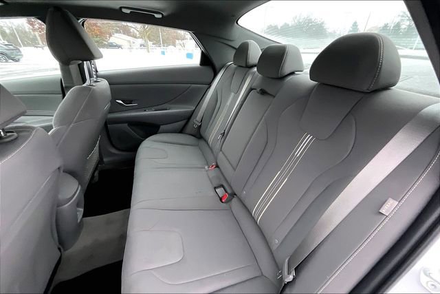 Certified 2025 Hyundai Elantra SEL image 26